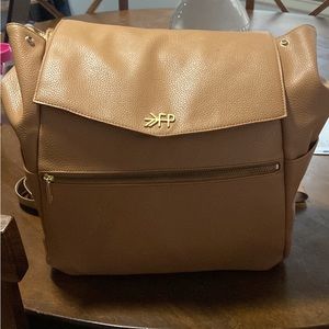 Freshly picked diaper bag no tears or rips diper pad included and arm chain